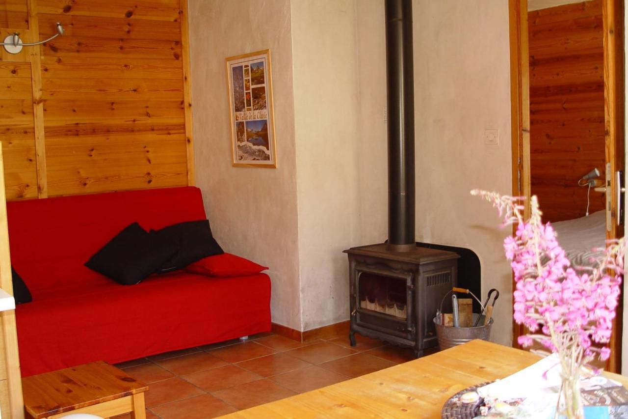 Le Leyrier Hameau des Chazals Nevache Hautes Alpes Extérieur photo